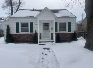 1045 Calvin Ave, Muskegon, MI 49442