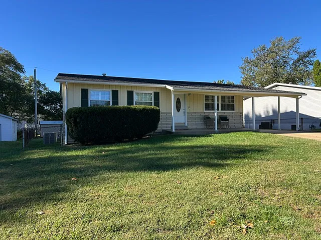 3 bed, 1036 sqft, $2,195 — Photo 2