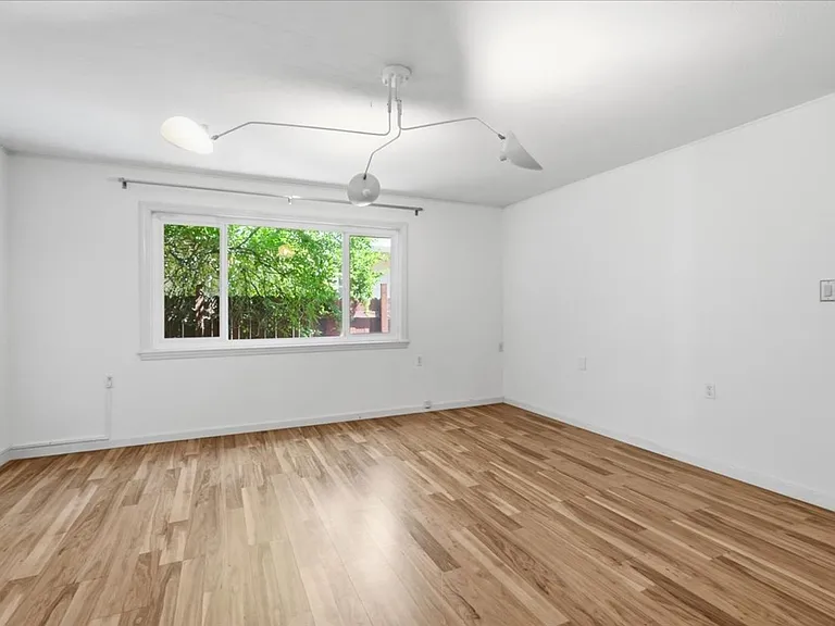 5231 17th Ave — Photo 15