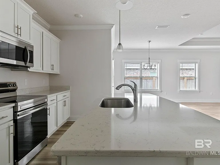 1710 Grouse St — Photo 25