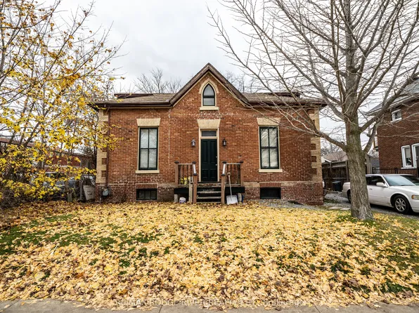 342 Mary St N, Oshawa, ON L1G 5C8