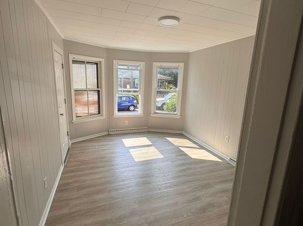 15 Bassett St #1
