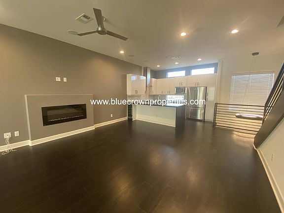 4th image of 1625 Hickory St Unit 105