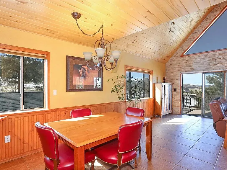 3334 Campfire Rd — Photo 3