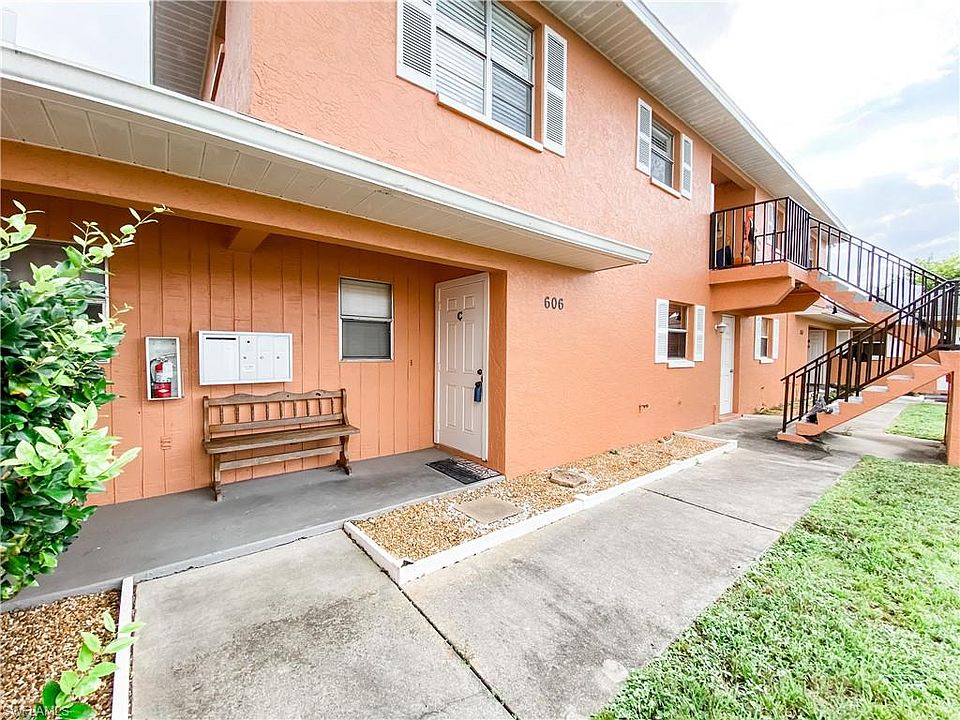 1st image of 606 SE 6th St APT C