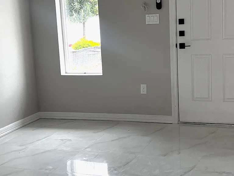 1300 Hummingbird Ct #6 — Photo 6