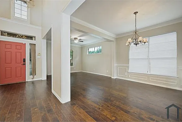 1650 Meadows Ave — Photo 2
