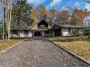 29 Tall Oaks Dr, Clementon, NJ 08021