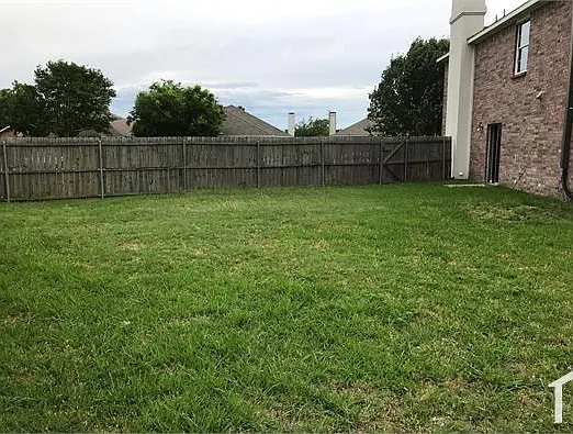 4 bed, 1800 sqft, $2,500 — Photo 4