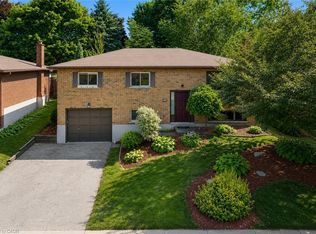181 Harvard Rd, Guelph, ON N1G 4K4