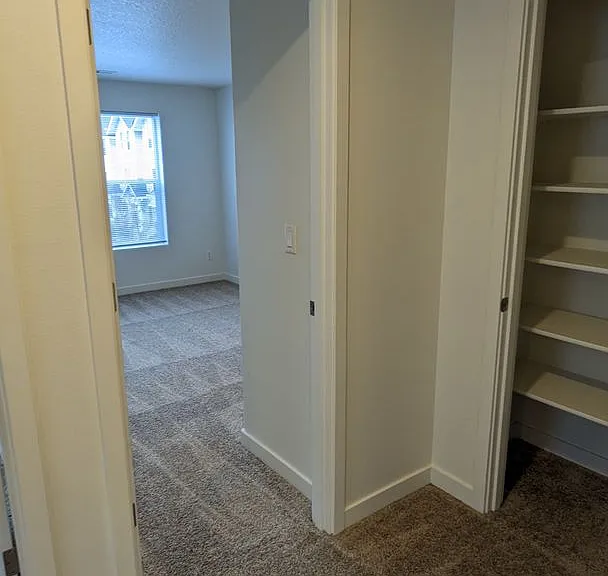 Halsey East Townhomes — Photo 82
