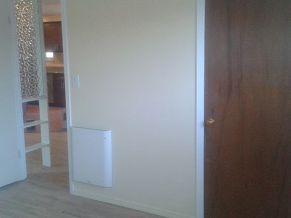 3rd image of 18327 1st Ave NE
