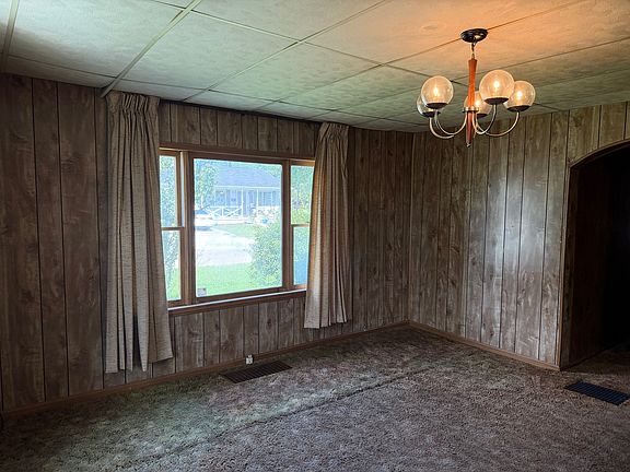4th image of 402 E Keyes St