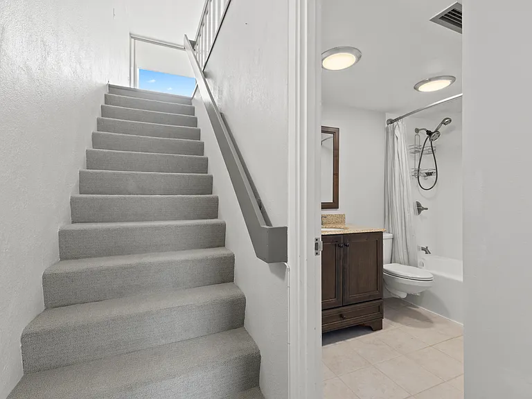 555 University Ave #2801 — Photo 14