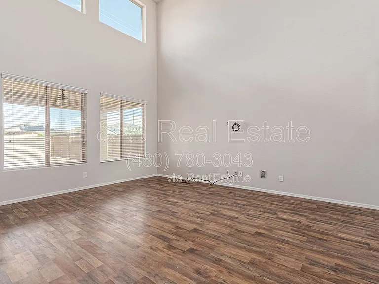 1130 W Danish Red Trl — Photo 6