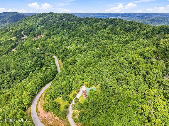 4th image of Chimney Rock Rd