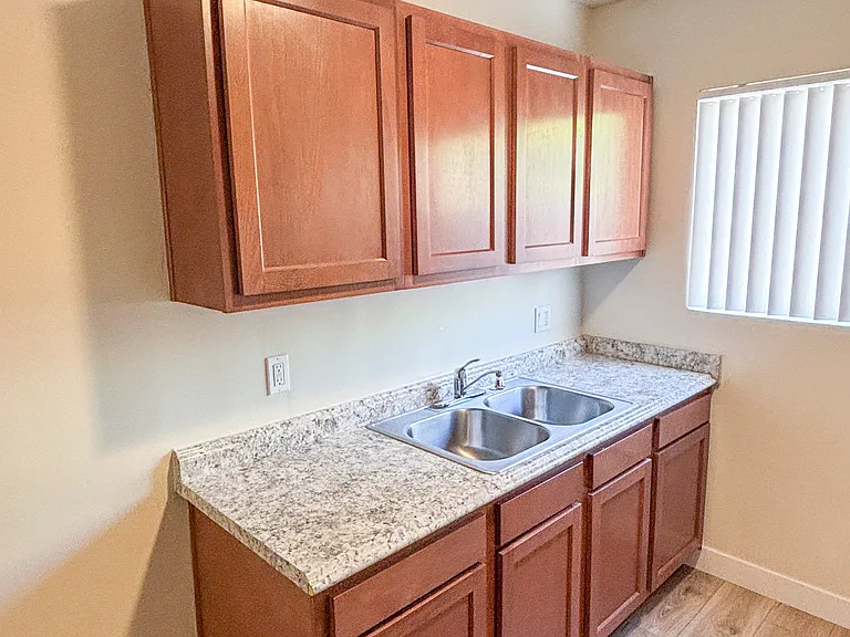 4390 Rosebud Ln #B — Photo 5