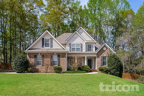 111 Beaverbrook Ln Photo 1