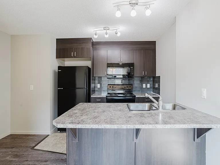 6207 120 Ave NW (10)_05312026
