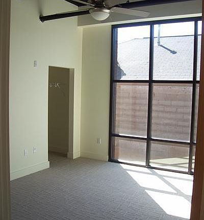 5th image of 350 E Short St Unit 203