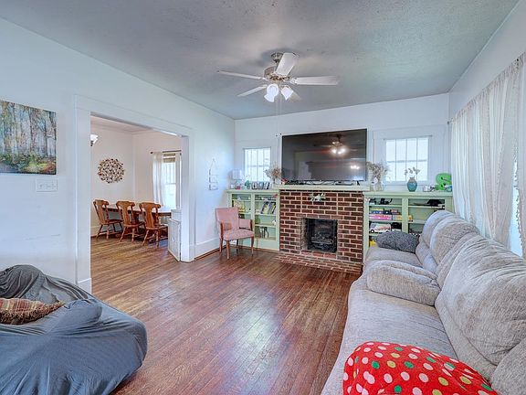 5th image of 712 E 10th Ave