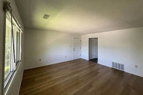 1007 Parkway Dr #1009 Photo 1