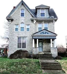 5162 Cabanne Ave, Saint Louis, MO, 63113