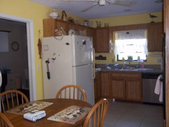3rd image of 7865 SE Trenton Ave