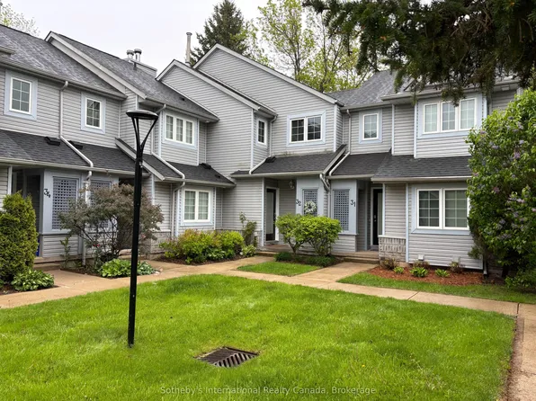 146 Settlers Way #32, The Blue Mountains, ON L9Y 0M5