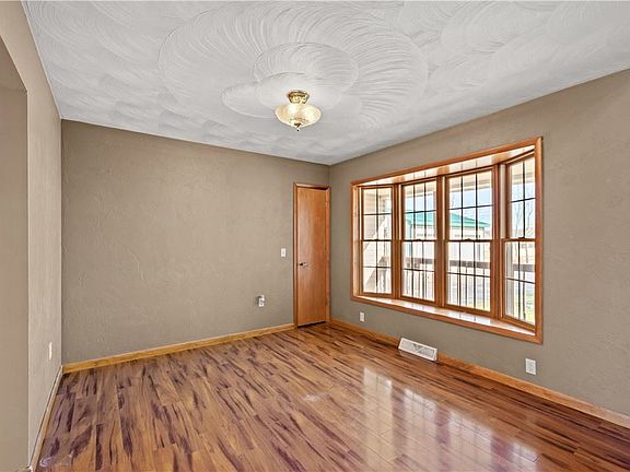 5th image of 439 Old Elderton Hill Rd