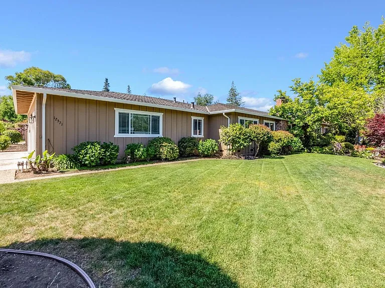 12371 Saraglen Dr — Photo 36