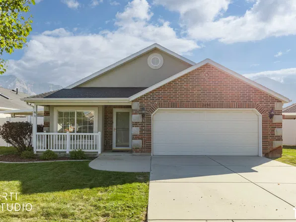 2490 N Dorchester Ave, Harrisville, UT 84414