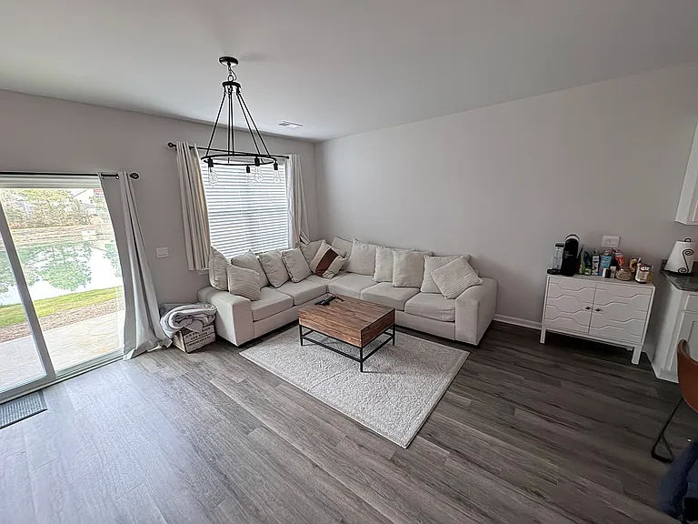 3579 Roseblossom Dr — Photo 6