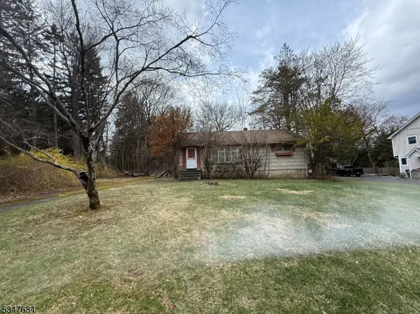 201 Cambridge St, Hanover Twp., NJ 07981