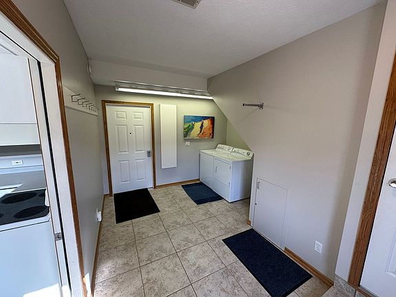 2nd image of 13238 Bluebird Ln #767C05964