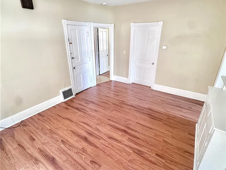 229 E Union Blvd #1 — Photo 11