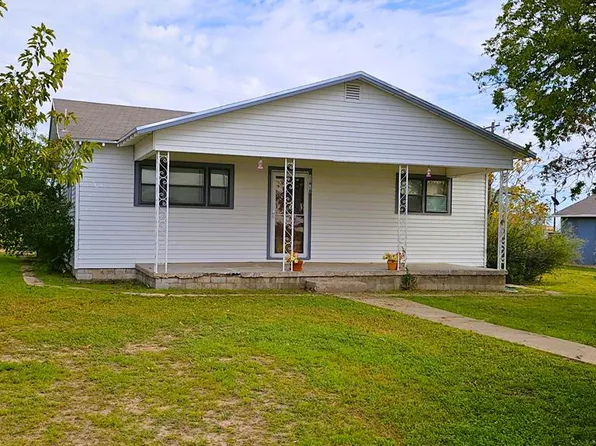 11918 Beaumont St, Carlsbad, TX 76934
