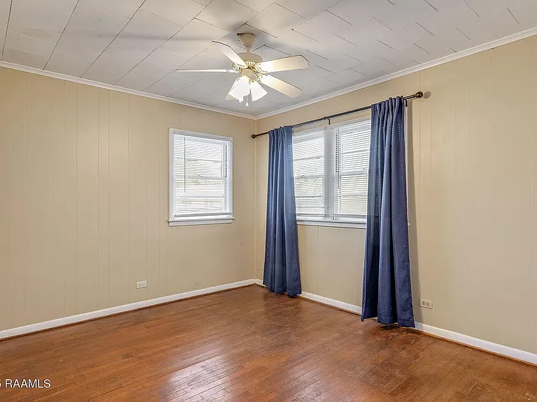 316 Kim Dr — Photo 6