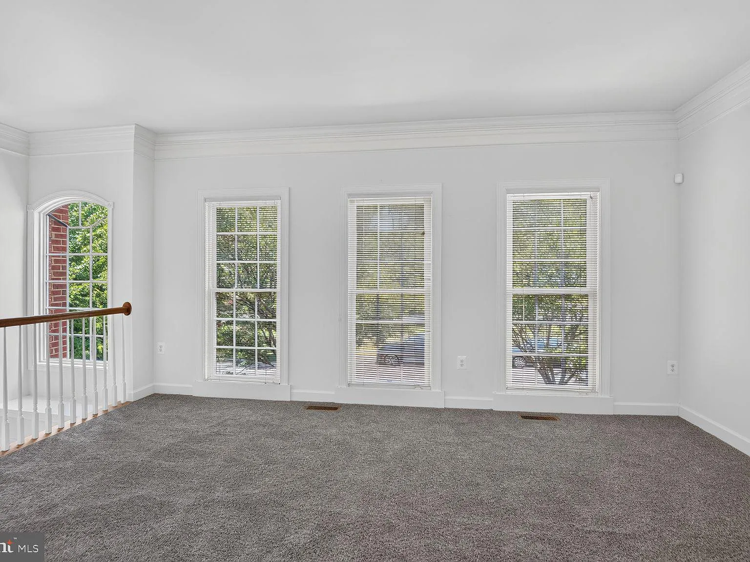 3 bed, 2.5 bath, 2398 sqft, $3,600 — Photo 4