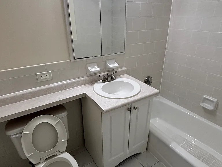 156 E 30th St #3C — Photo 9