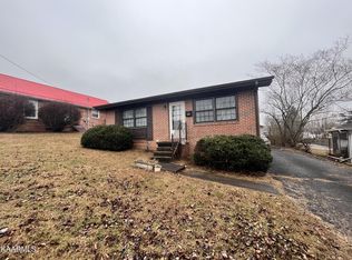 825 Fairview Ave, Kingsport, TN 37660