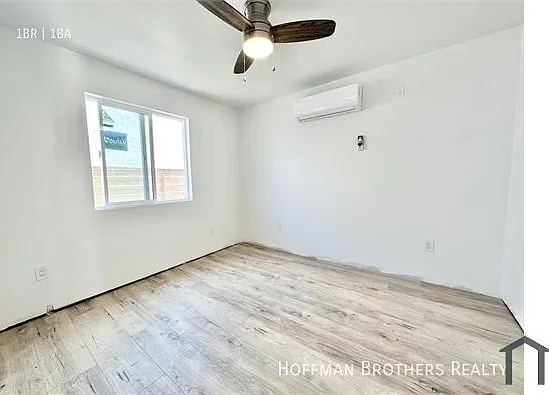 5718 S Manhattan Pl — Photo 6