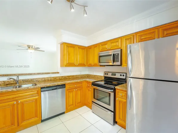 12178 Saint Andrews Pl APT 112, Hollywood, FL 33025