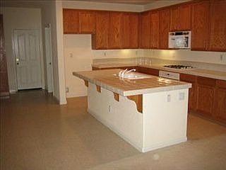 1st image of 525 Carnelian Ave