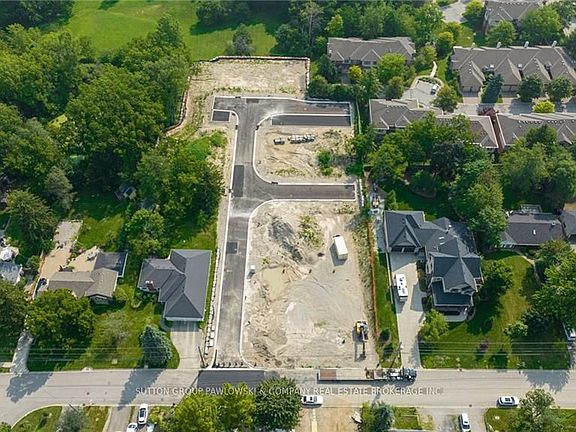 4th image of 414 Old Wonderland Rd #1