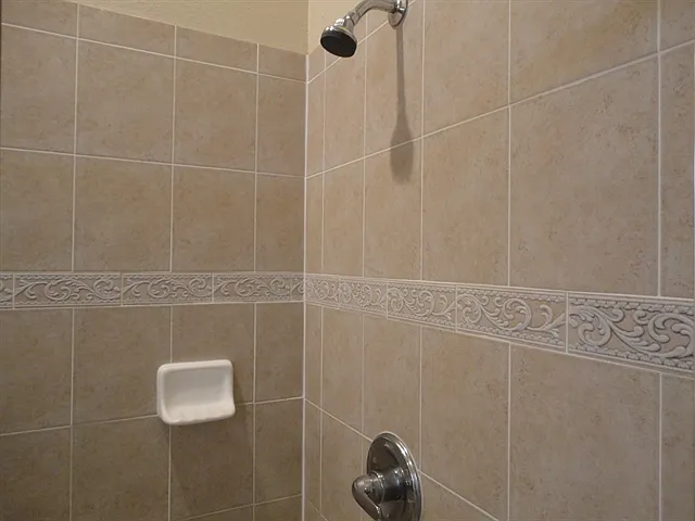 9710 Bay Colony Dr — Photo 17