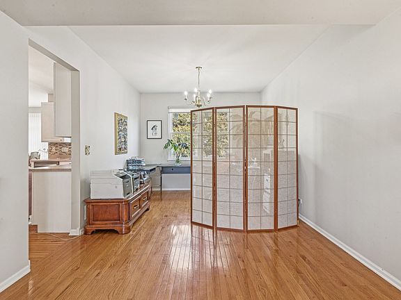 3rd image of 3743 Sonoma Cir