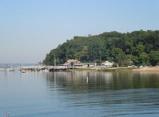 (Undisclosed Address), Glen Cove, NY 11542