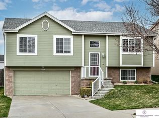 18726 Borman St, Omaha, NE 68135
