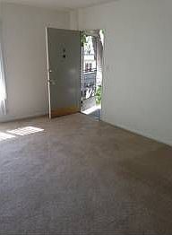 3rd image of 3246 Overland Ave APT 8